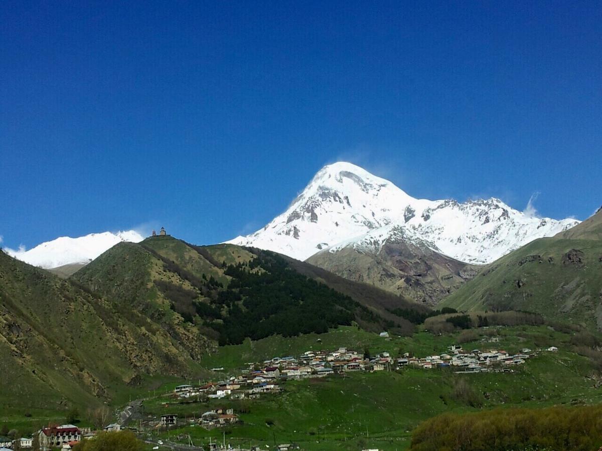 Nino Khetaguri Guest House Kazbegi Ngoại thất bức ảnh