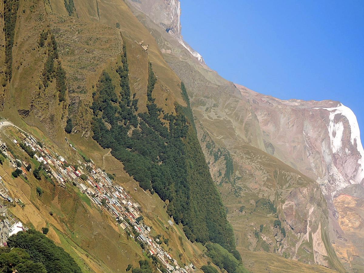 Nino Khetaguri Guest House Kazbegi Ngoại thất bức ảnh