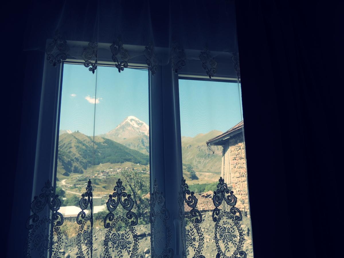Nino Khetaguri Guest House Kazbegi Ngoại thất bức ảnh